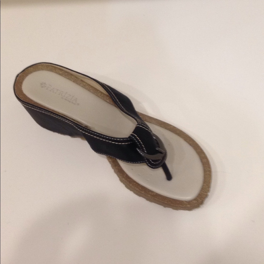 Patrizia Black With Wedge Thong Style Sandal